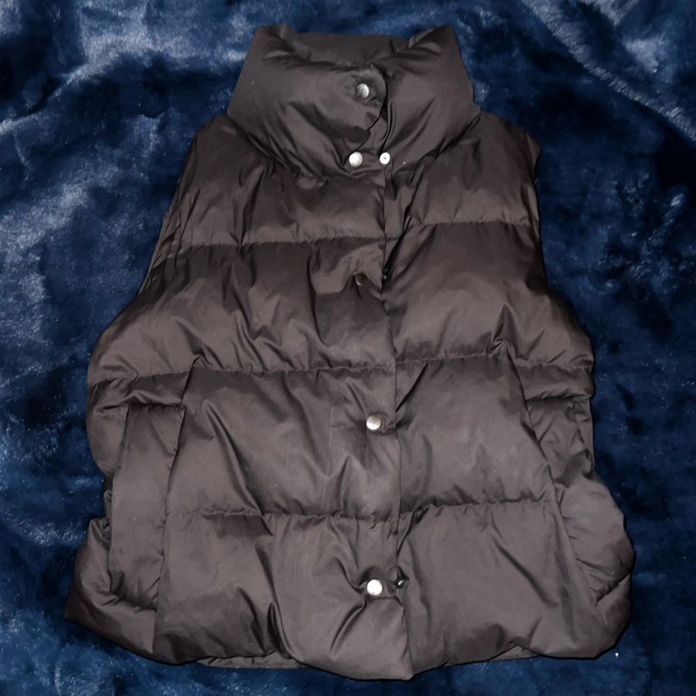 Black crop goose down lululemon puff vest